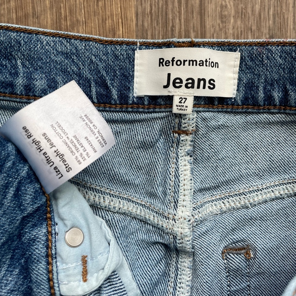 Reformation Liza Ultra High Rise Straight Jeans Medium Wash Denim Size 27 - Picture 3 of 6